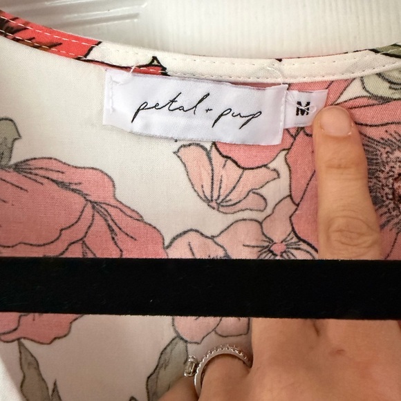 Petal & Pup Women’s Floral Midi Dress, Sz M, Floral, Feminine, Floral, Wedding - Picture 7 of 8